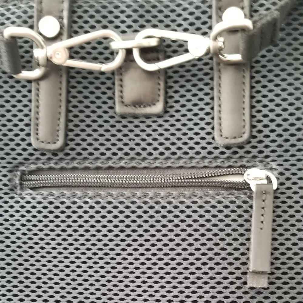 Mesh Knapsack - Picture 3 of 3